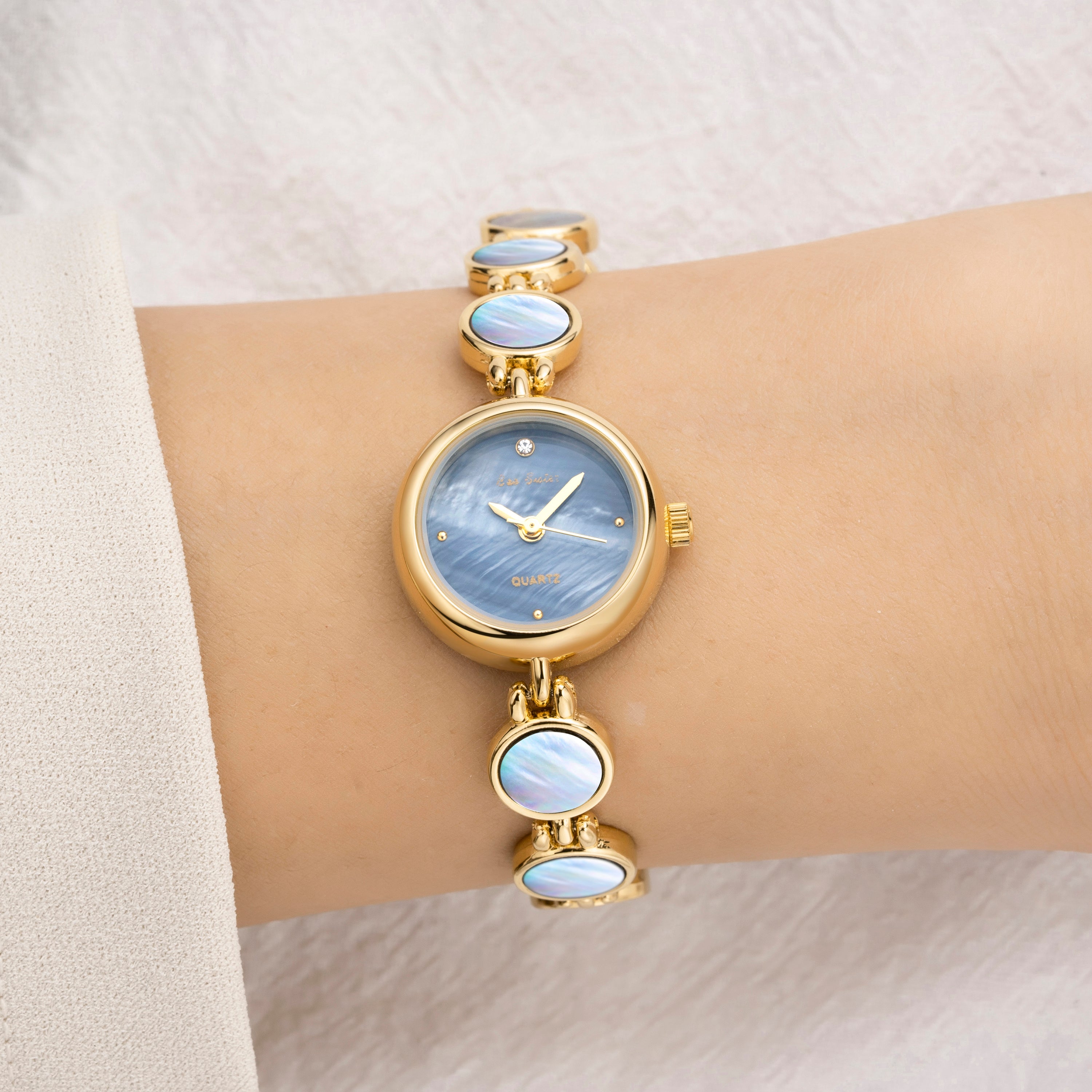 Christina | Gold
