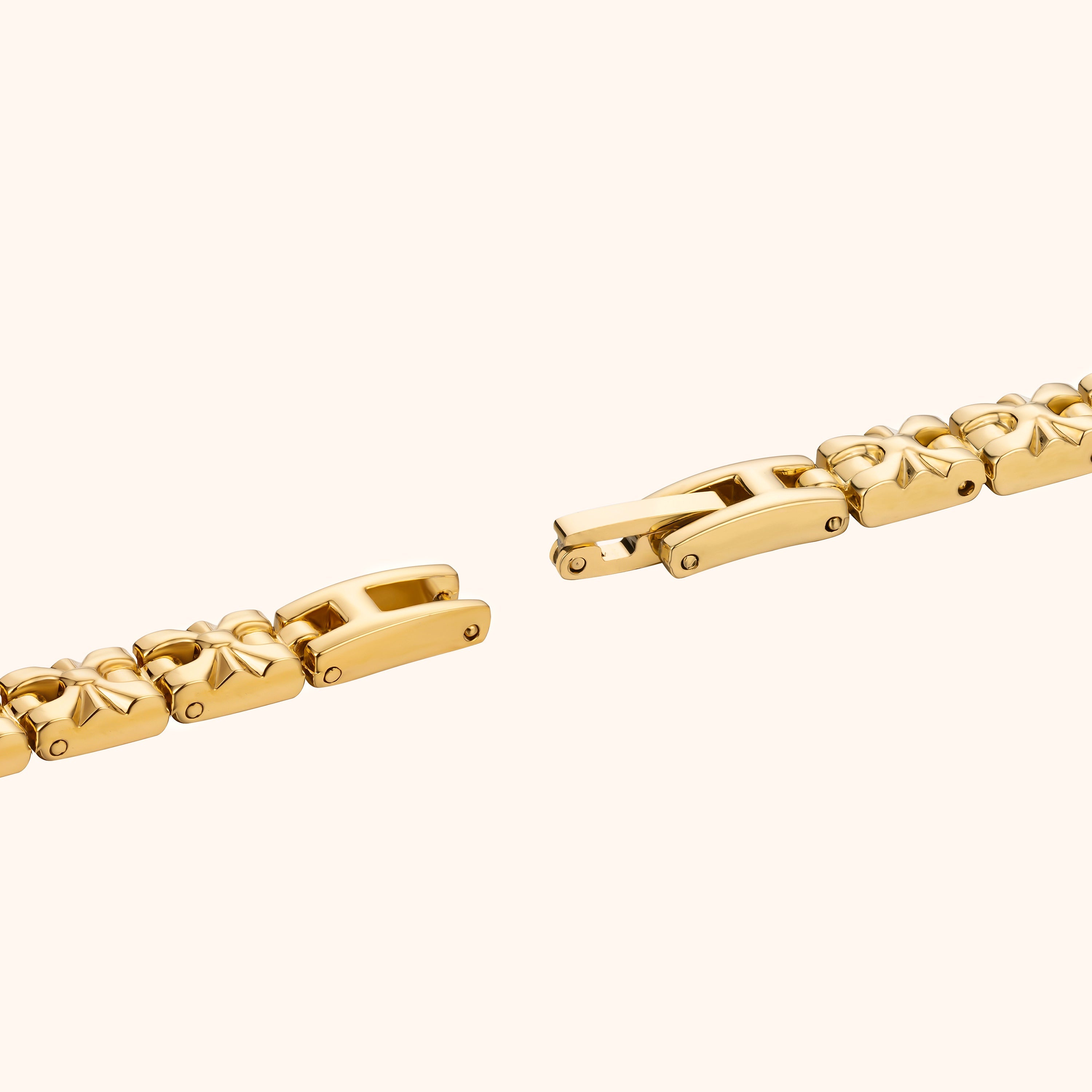Stephanie | Gold